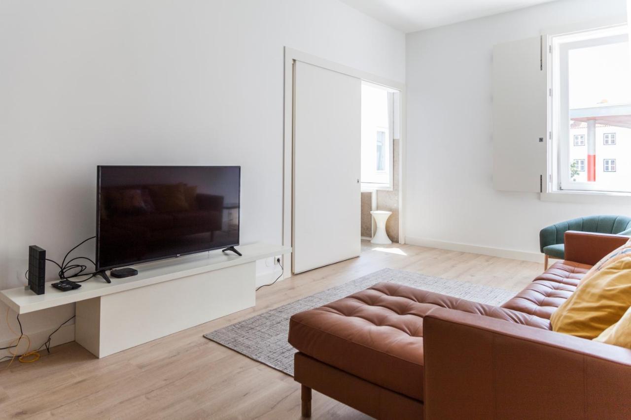 Classy 2Bdr Apartment In Downtown By Lovelystay Lisboa Exterior foto