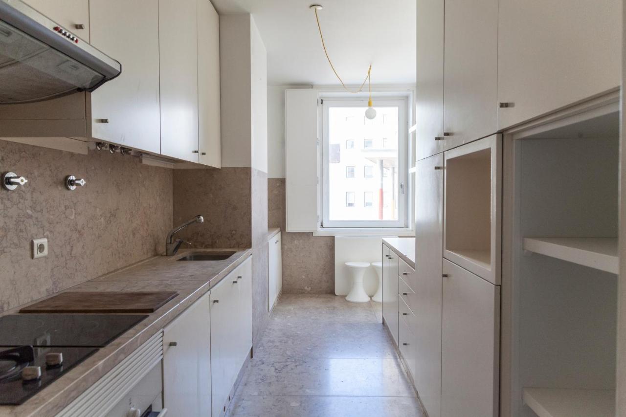 Classy 2Bdr Apartment In Downtown By Lovelystay Lisboa Exterior foto