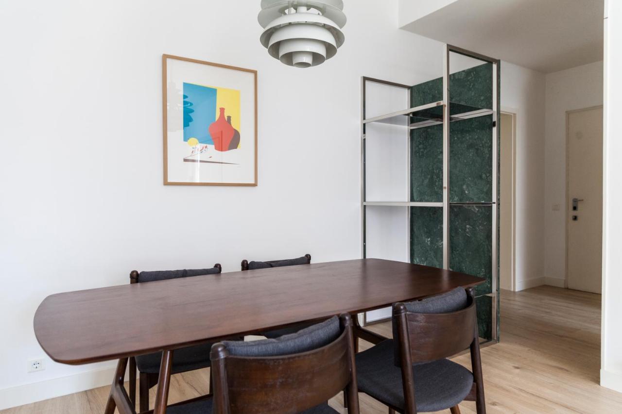 Classy 2Bdr Apartment In Downtown By Lovelystay Lisboa Exterior foto
